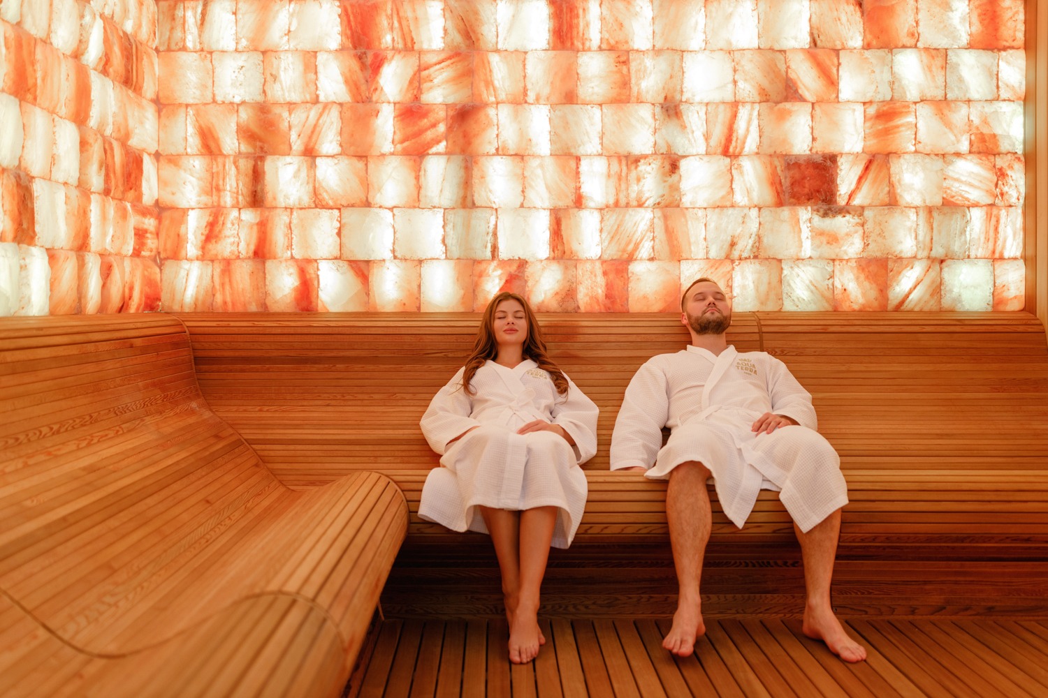 What Is a Himalayan Salt Wall in a Wellness Room?